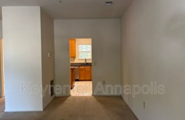 1104 Wickford CT Gallery 3