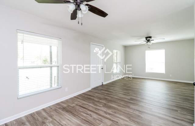 3109 West Fuller Avenue Gallery 2