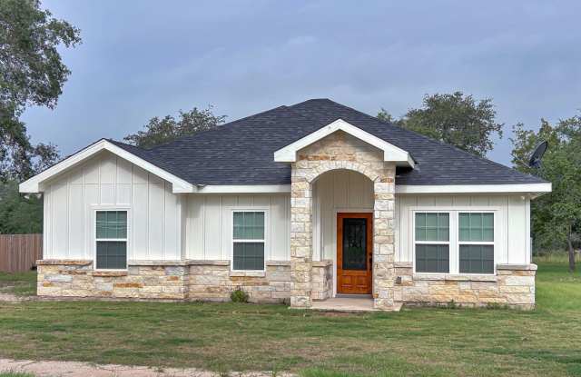 Beautiful Custom Home on 1 Acre in Peaceful Natalia photos photos
