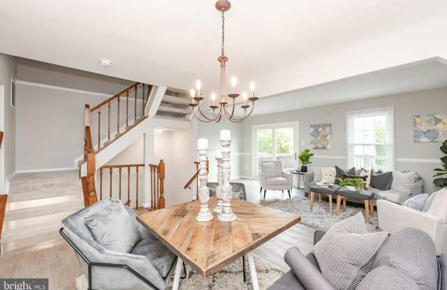 4312 SOUTHFIELD DRIVE Gallery 3