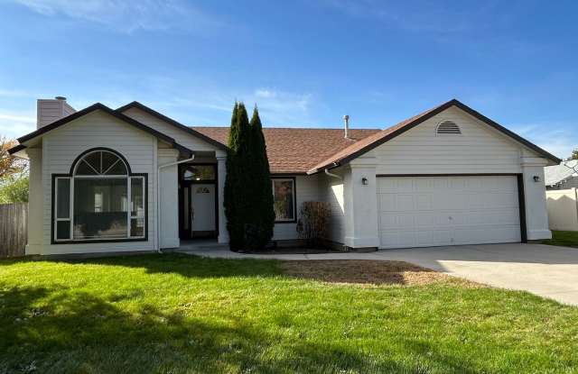 3 bedroom 2 bath In The Heart of Eagle photos photos