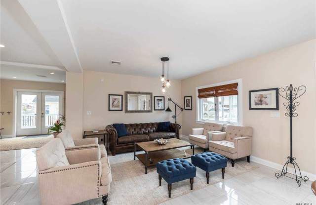 608 E Bay Drive Gallery 2