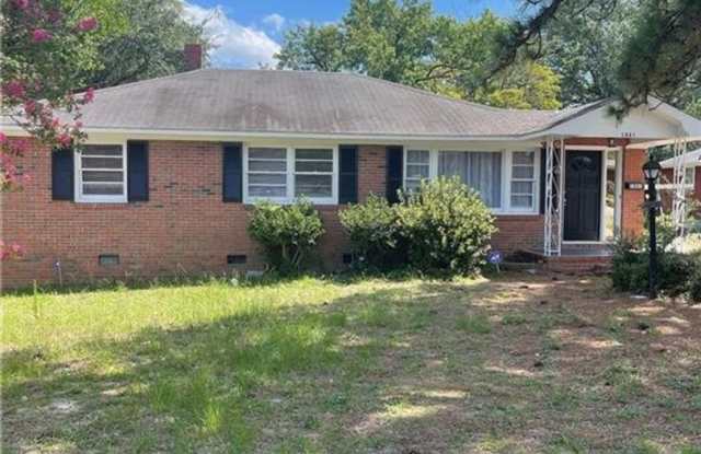 1861 Broadell Drive, Fayetteville, NC 28301 photos photos