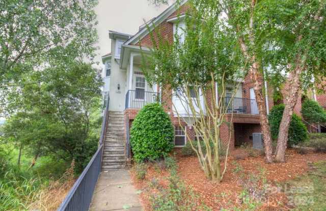 11006 Lancaster Park Drive Gallery 3
