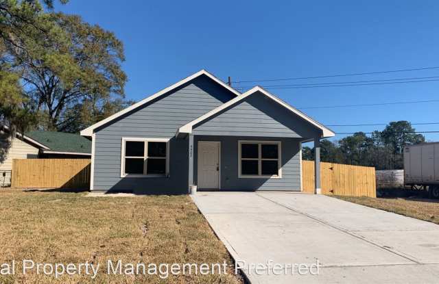 9902 Woodwick St - 9902 Woodwick Street, Houston, TX 77016
