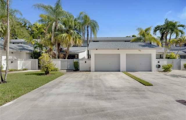 10107 NW 52nd Ter photos photos