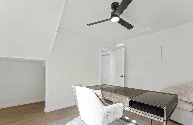 1479 West Hendon Street - 102 Gallery 2