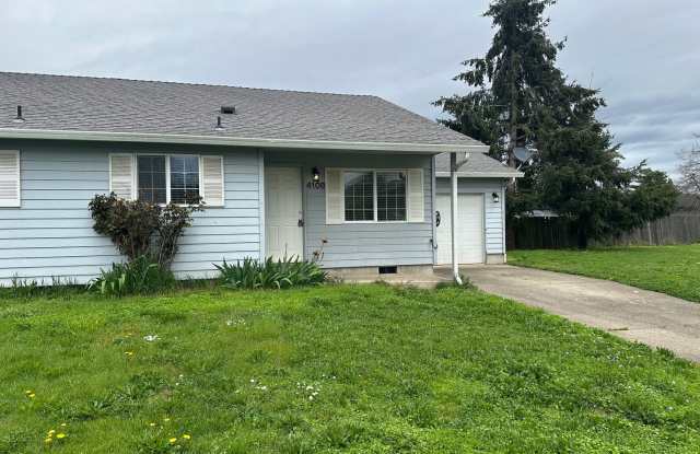 Updated 2 bedroom 2 bathroom triplex in Springfield! - 4108 Virginia Avenue, Springfield, OR 97478 Updated 2 bedroom 2 bathroom triplex in Springfield! - 4108 Virginia Avenue, Springfield, OR 97478
