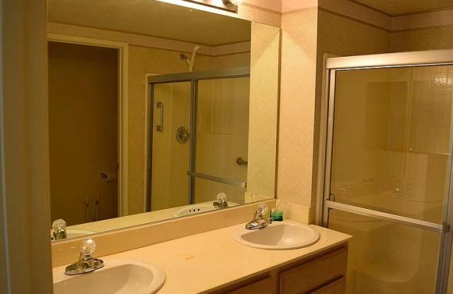 440 Ribbon Beach Way Gallery 3