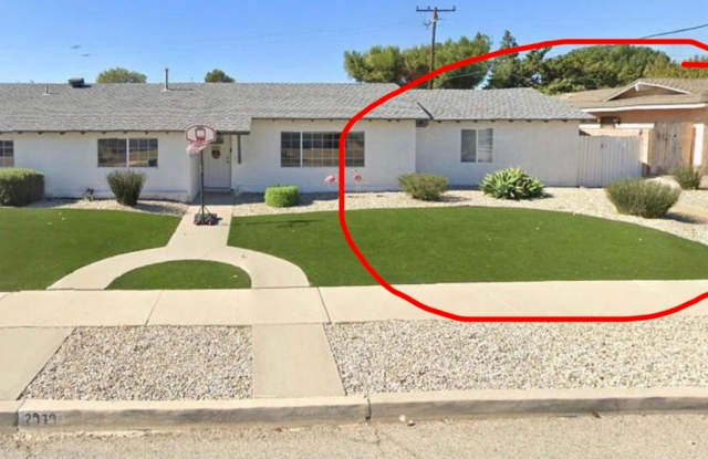 Beautiful 2 bed, 1 bath with yard photos photos Beautiful 2 bed, 1 bath with yard photos photos