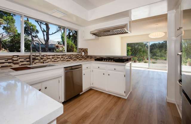 Spacious Single-Level Home in Bel Air Knolls Gallery 4
