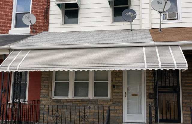 Move-In Ready 3BR/1BA in Elmwood — Housing Choice Vouchers Welcome photos photos Move-In Ready 3BR/1BA in Elmwood — Housing Choice Vouchers Welcome photos photos