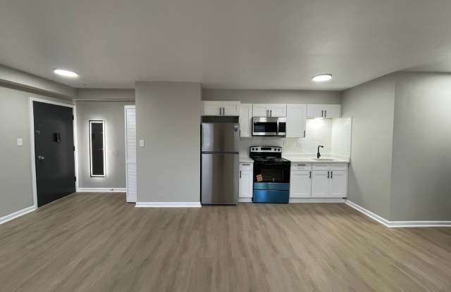 Live in Style at Bellagio East Living I: Convenient and Vibrant Community in Indianapolis photos photos