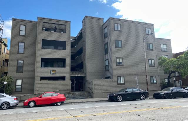 Updated 1 Bedroom 1.5 Baths Condo- - 2917 MacArthur Boulevard, Oakland, CA 94602