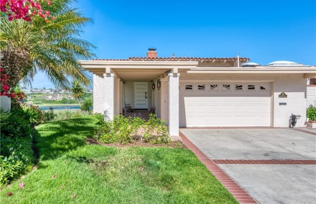 315 Avenida Cerritos - 315 Avenida Cerritos, Newport Beach, CA 92660