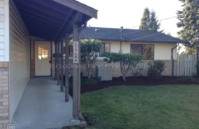 1128 N HAWTHORNE ST - 1128 North Hawthorne Street, Tacoma, WA 98406