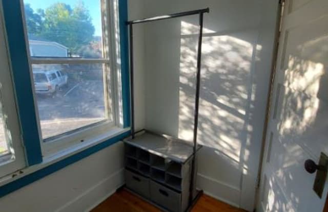 811 N. 24th St. Gallery 3