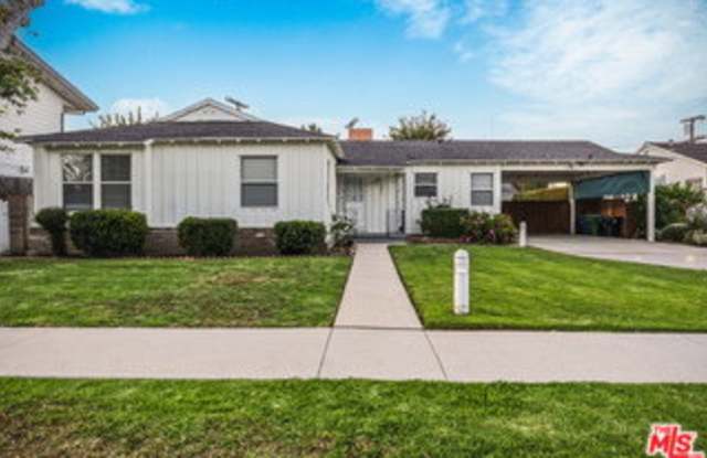 12811 Cumpston Street photos photos