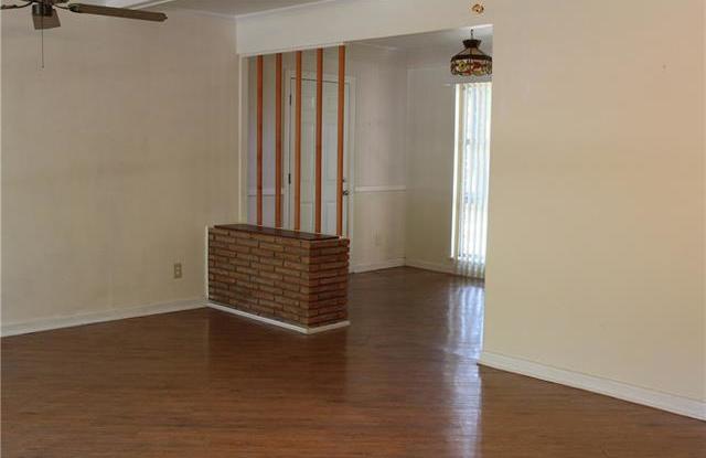 732 Briarwood Lane Gallery 4