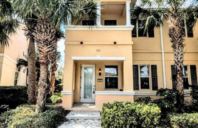 Seasonal/short term/annual 3/3 spacious townhouse with water view off University PKWY photos photos