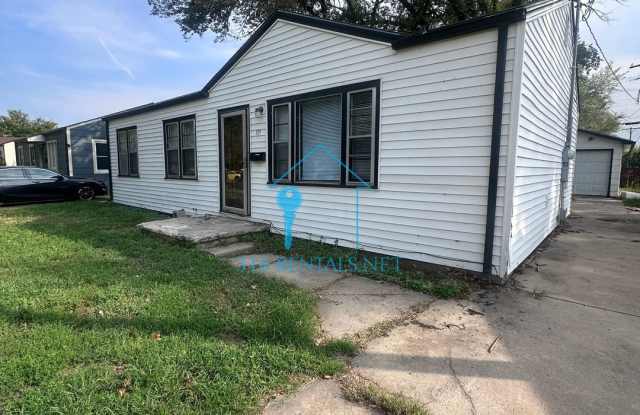 $1200- 3 bed 1 bath - Single Family Home Gallery 3
