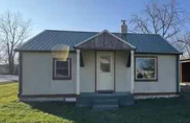 2 bedroom/1 bath w/carport photos photos