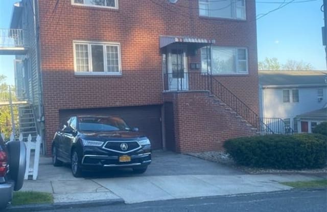 580 Bellevue Ave North - 580 Bellevue Avenue North, Yonkers, NY 10703