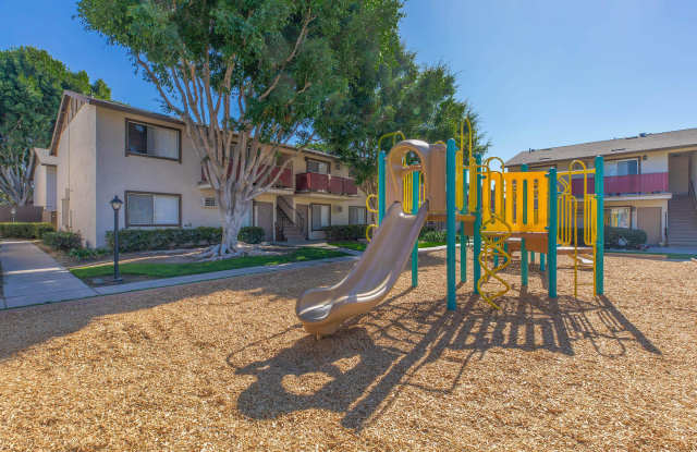 Del Amo Apartment Homes Gallery 4