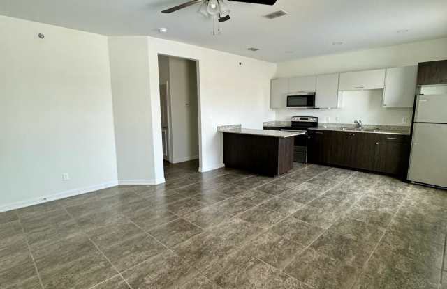 300 Sylvia Handy Drive - 205 Gallery 3