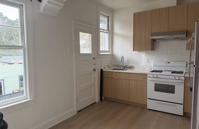 1218 26th Ave photos photos