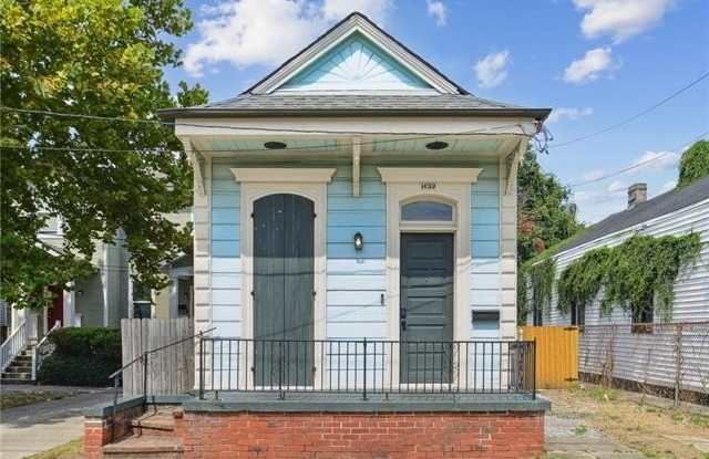 1659 N GALVEZ Street photos photos