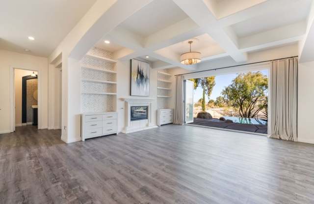 Queensridge Beauty - 5 bedroom on a 1/4+ acre lot photos photos