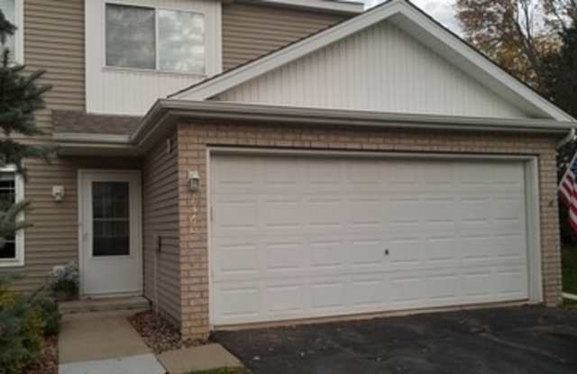 1360 Highpoint Curv - 1360 Highpoint Curve, Shakopee, MN 55379