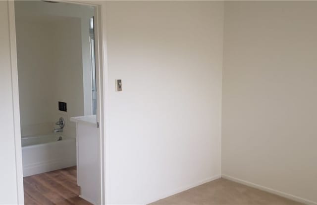 22865 Nadine Circle Gallery 4