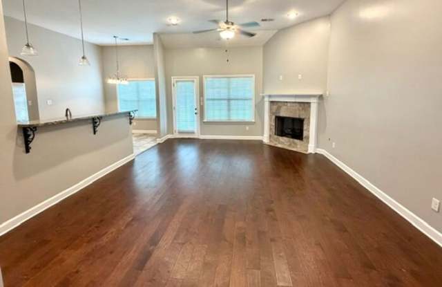 8618 Ainsley cove Gallery 2