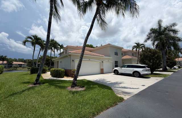 ANNUAL RENTAL - 3 BED / 2 BATH CONDO WITH 1 CAR GARAGE IN DOVER PLACE photos photos