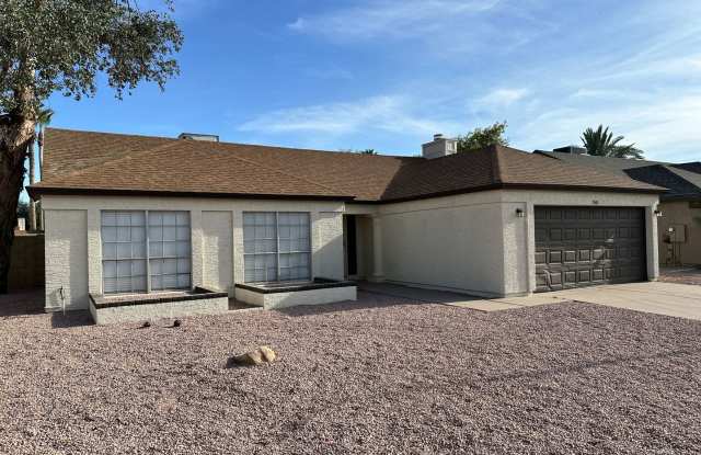 Mcclintock & Chandler single story Chandler home photos photos