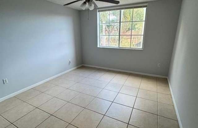 4808 N State Road 7 photos photos