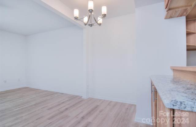 660 Lex Drive Gallery 3