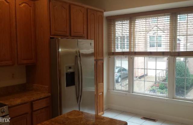 6015 Kelsey Court Gallery 2