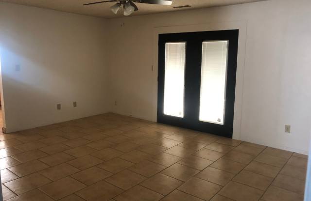Spacious home Gallery 3