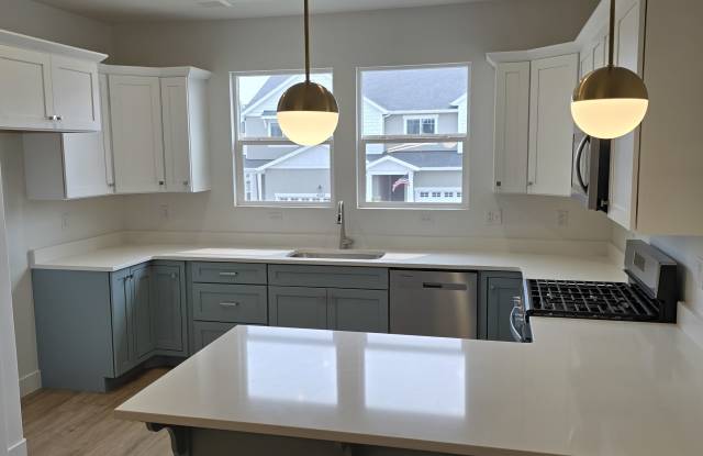 4228 2060 N photos photos