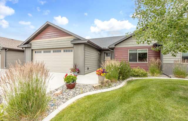 Charming 2 Bedroom, 2 Bathroom Townhouse on the West End! Gallery 3