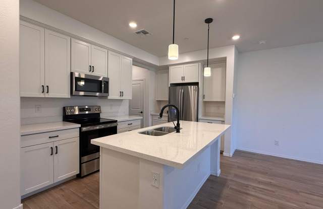 2628 S VOYAGER Drive unit: 106 photos photos 2628 S VOYAGER Drive unit: 106 photos photos