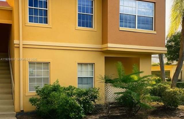 18310 NW 68th Ave photos photos