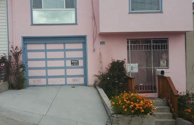 Spacious open 3 bedroom, 2 bathroom home in central location to SF or South City photos photos