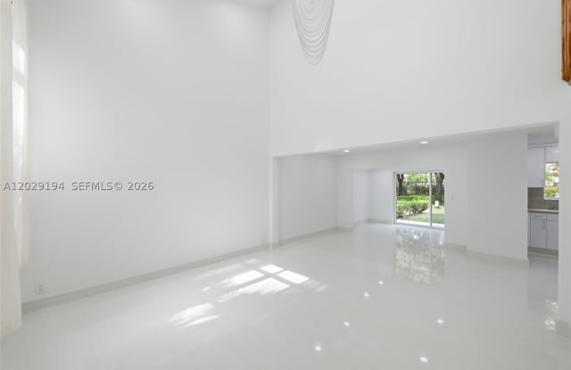 22384 Thousand Pines Ln Gallery 2