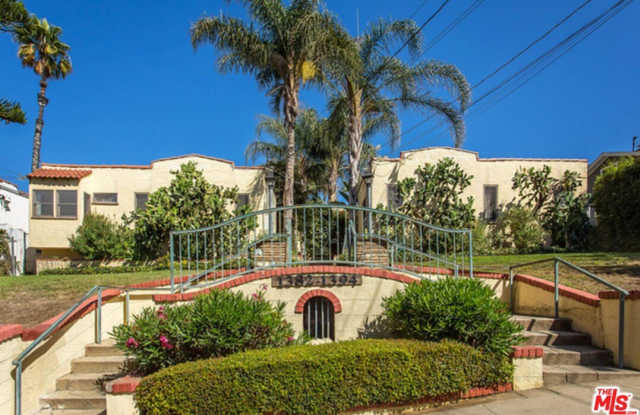 1394 1/2 Edgecliffe photos photos 1394 1/2 Edgecliffe photos photos