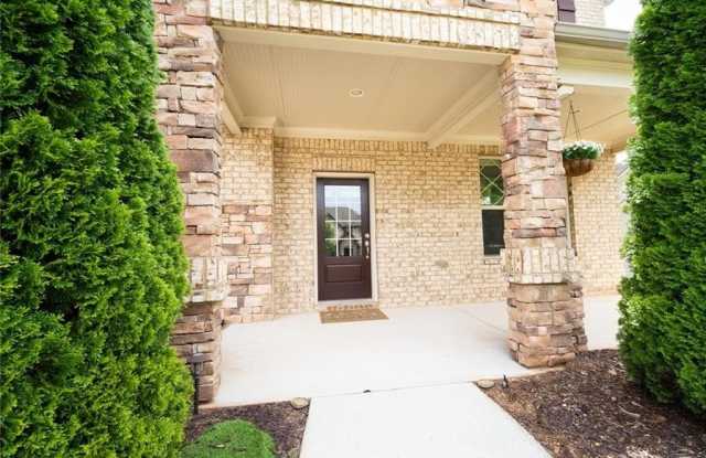 1451 Torrington Drive Gallery 4