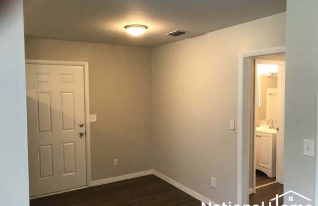 1913 Delaroche Drive West Gallery 4